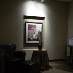 Comfortable waiting room at Eisin Periodontics & Implant Dentistry
