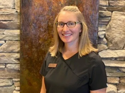 Erin – Dental Assistant